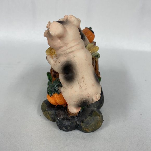 Pigs in a Wheelbarrow Figurine Resin Vegetables Veggies Garden Farmhouse Animals - Picture 3 of 10